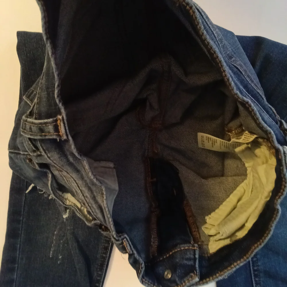 Free People Distressed Jeans Size 24 - Picture 7 of 10